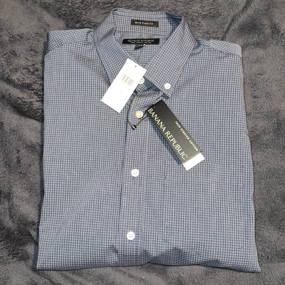 Banana Republic blue shirt with white square print. Slim flex fit small. New.